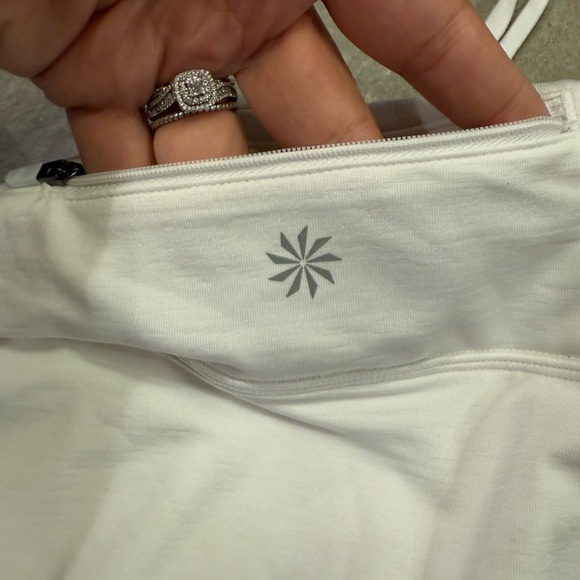 🍄 Athleta white Performance skort - Picture 8 of 16